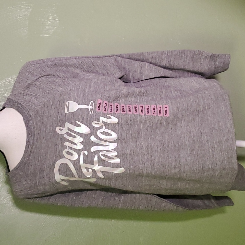 Nwt wildfox pour favour sweatshirt sz small